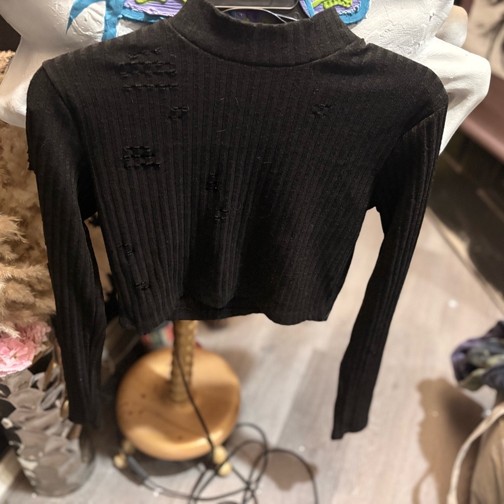 Source Unknown Black Ribbed Crop Long Sleeve Top